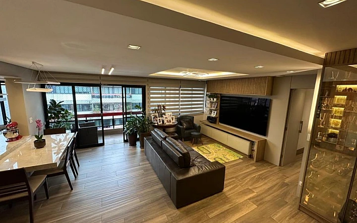 225M², 4 DORMS, 2 SUÍTES, 3 VAGAS Apartamento Alto Padrão